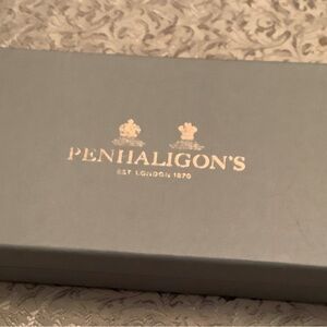 Penhaligon's Elegant Gray Gift Box